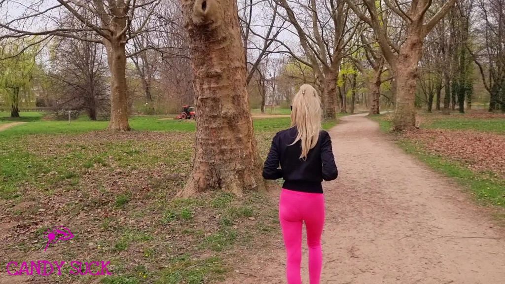 sexy foto nr. 4 von Wildpinkeln , darf ich das ?