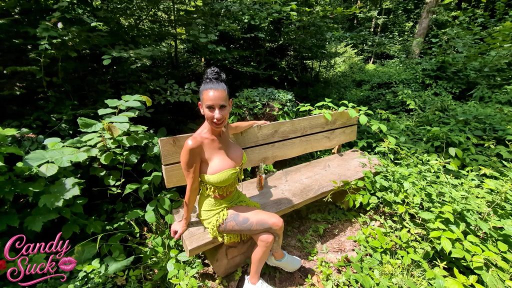 sexy foto nr. 9 von Er fragt nach dem Weg ich zeig ihm meine Fotze