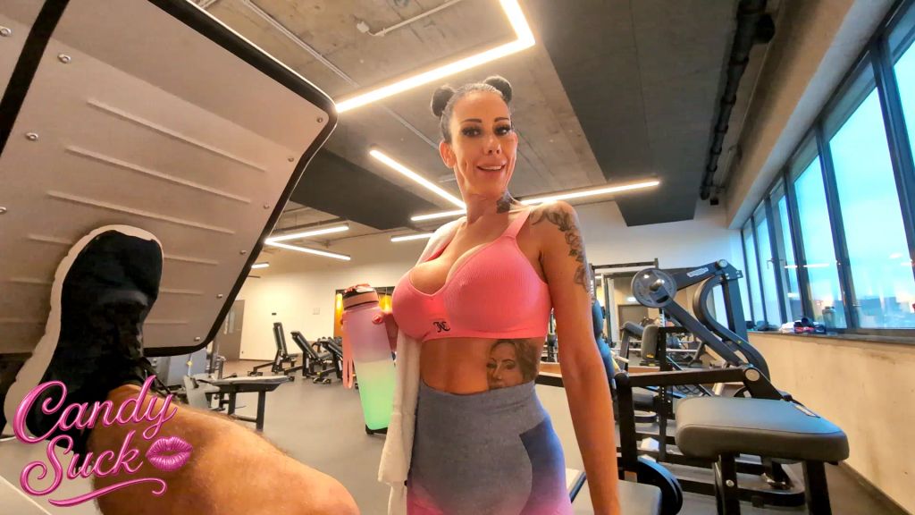 sexy foto nr. 1 von Mit Candys Privatem Schwanztraining spritzt wirklich jeder G