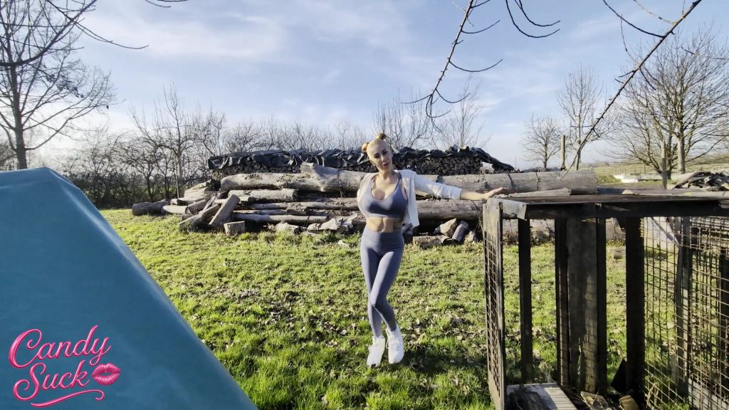 sexy foto nr. 1 von Ich zeig ihm meine fotze, dann fickt er sie und spritzt rein