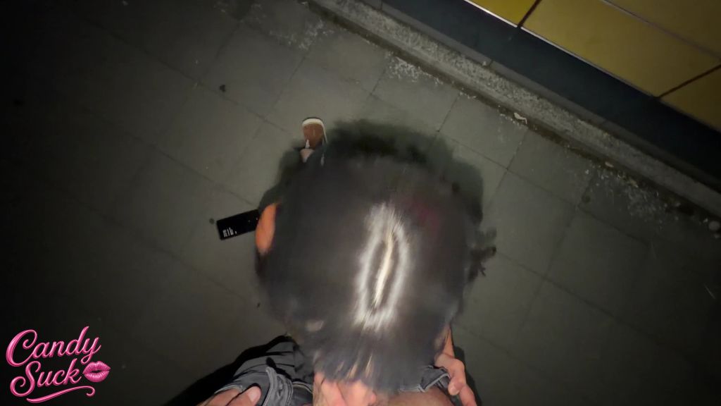 sexy foto nr. 4 von PAKET NICHT BEKOMMEN ABER GUMMILOS GEFICKT UND BESAMT WORDEN