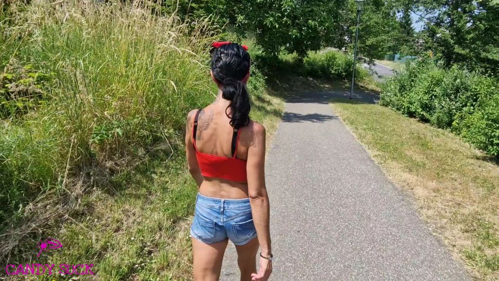 sexy foto nr. 2 von UNTERWEGS GEPISST