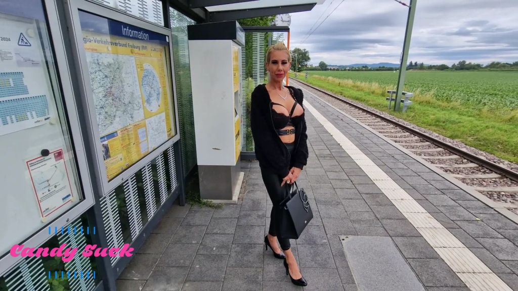 sexy foto nr. 1 von Quickie am Bahnhof