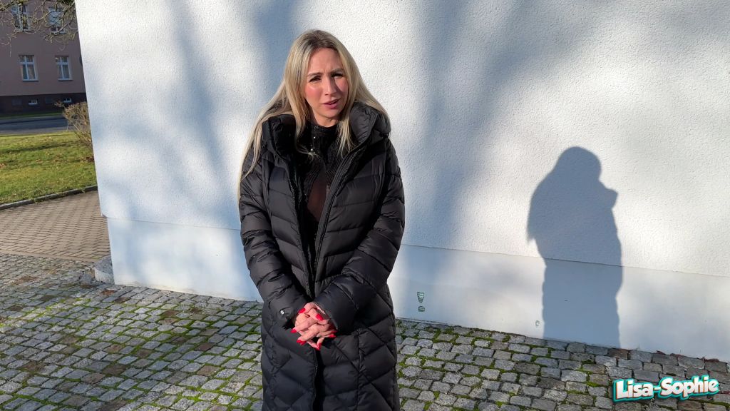 sexy foto nr. 2 von Die Schlampe der Weihnachtsfeier - damit haben die Kollegen