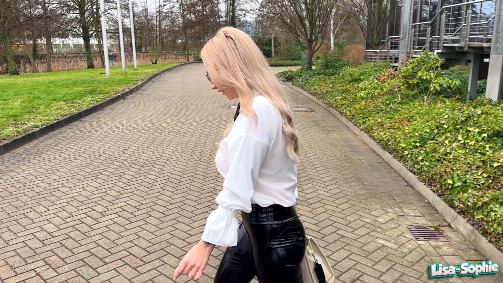 sexy foto nr. 1 von VOLLGEFICKT MIT SPERMA - Schlammschieben für die Beförderung