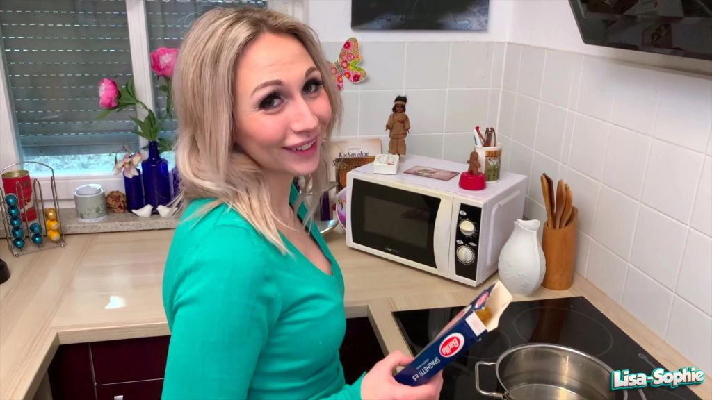 sexy foto nr. 2 von Statt Spaghetti gab es einen fetten Creampie !