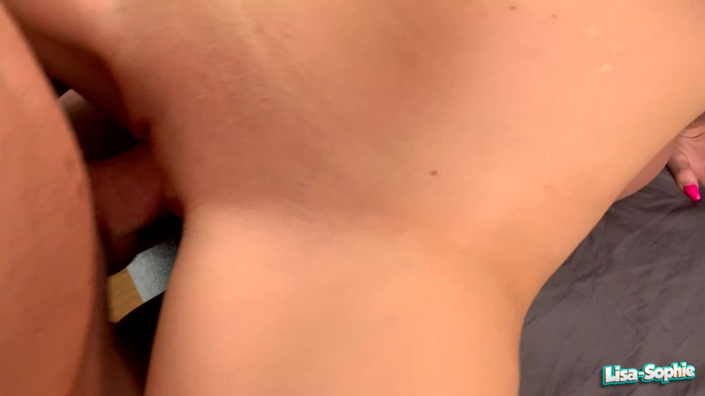 sexy foto nr. 4 von Fremdgegangen ?! Und dann steckten zwei Schwänze in meinen