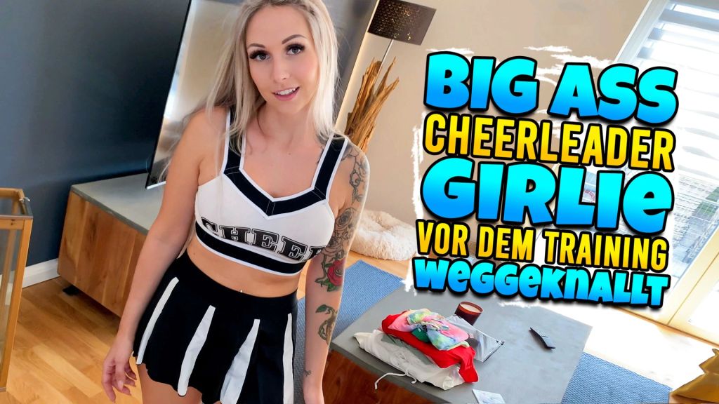 sexy foto nr. 10 von Big Ass Cheerleader Girlie vor dem Training weggeknallt !