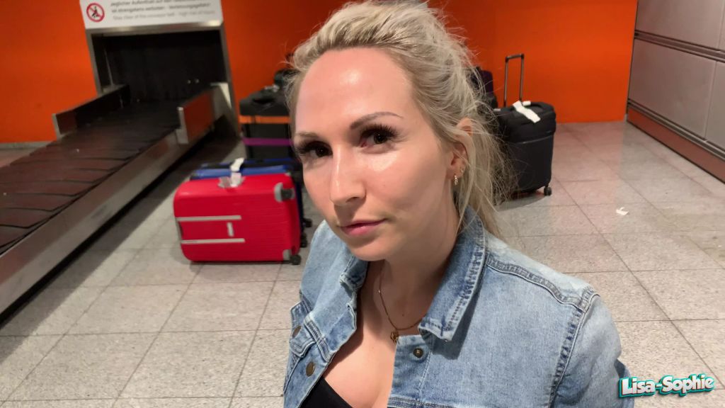 sexy foto nr. 1 von Vom Flughafen in alle Löcher - Unbekannter benutzte mich als