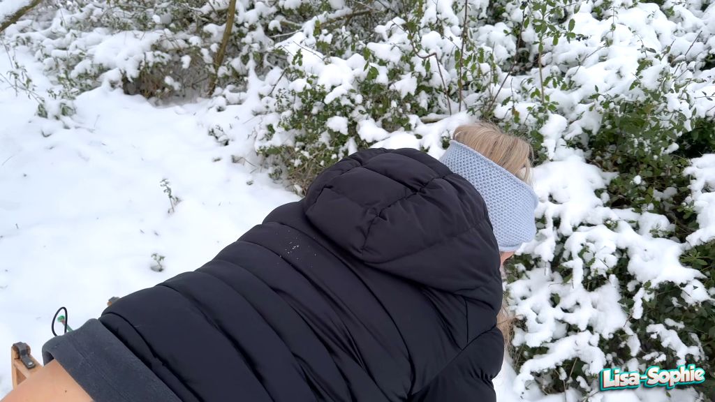 sexy foto nr. 5 von Voll in die Fresse - beim Rodeln gefickt und vollgespritzt
