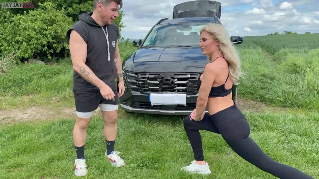sexy foto nr. 1 von RANDOM. JOGGER BRINGT MICH ZUM SQUIRTEN UND ROTZT CREAMPIE !
