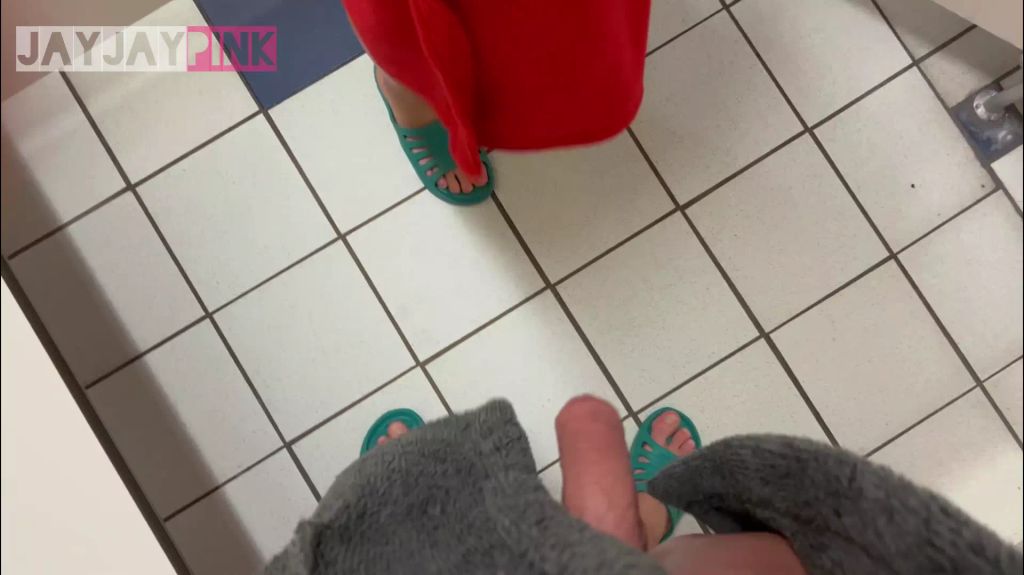 sexy foto nr. 3 von RISKANT HOCH 10 !! ABGEFICKT IN DER THERME