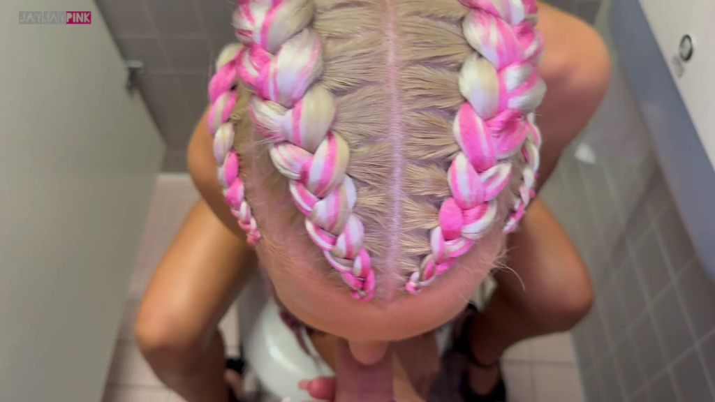 sexy foto nr. 6 von VENUS FANFICK 2025!! MIT CREAMPIE MUSCHI ÜBER DIE MESSE!!
