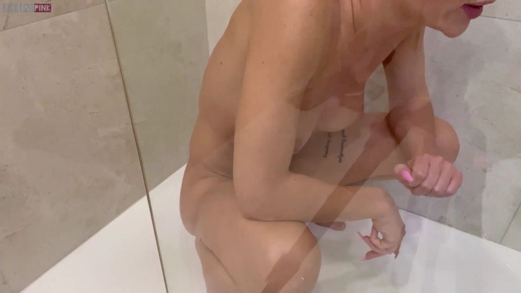 sexy foto nr. 4 von 1 STUNDE LIVESEX SHOW ZERSTÖRUNG VON SANTA CLAUS !!