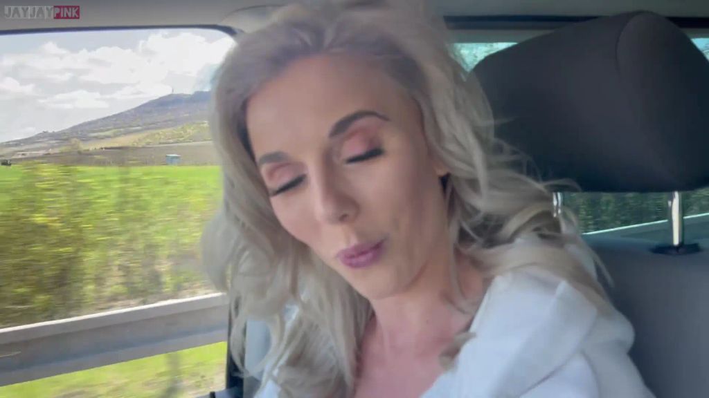 sexy foto nr. 2 von MYSTERIÖSES FICK-TAXI !! SAMMELT FOTZEN VON DER STRASSE AUF