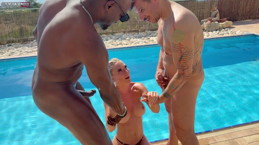 sexy foto nr. 3 von STIEFDADDY ERWISCHT MICH MIT MEINEM SCHWARZEN FREUND!