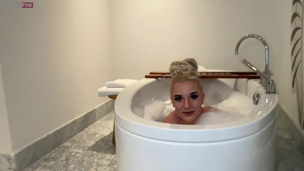sexy foto nr. 1 von MEGA DREIST!! ICH FICKE DEN FREUND MEINER BESTEN FREUNDIN !!