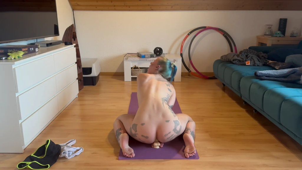 Vorschaubild 6 zum Video „Yoga-Stunde“