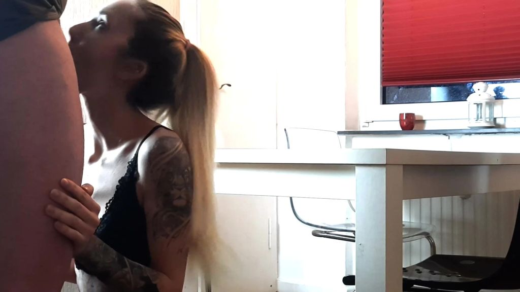 Vorschaubild 6 zum Video „POV Halsgefickt und in die Fotze gespritzt“