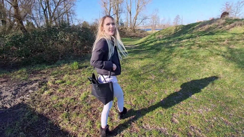 Vorschaubild 1 zum Video „Pipi in der Öffentlichkeit“