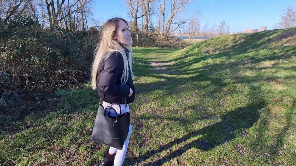 Vorschaubild 2 zum Video „Pipi in der Öffentlichkeit“