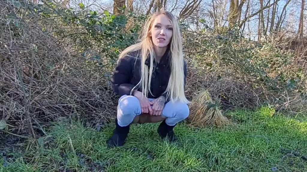 Vorschaubild 10 zum Video „Pipi in der Öffentlichkeit“