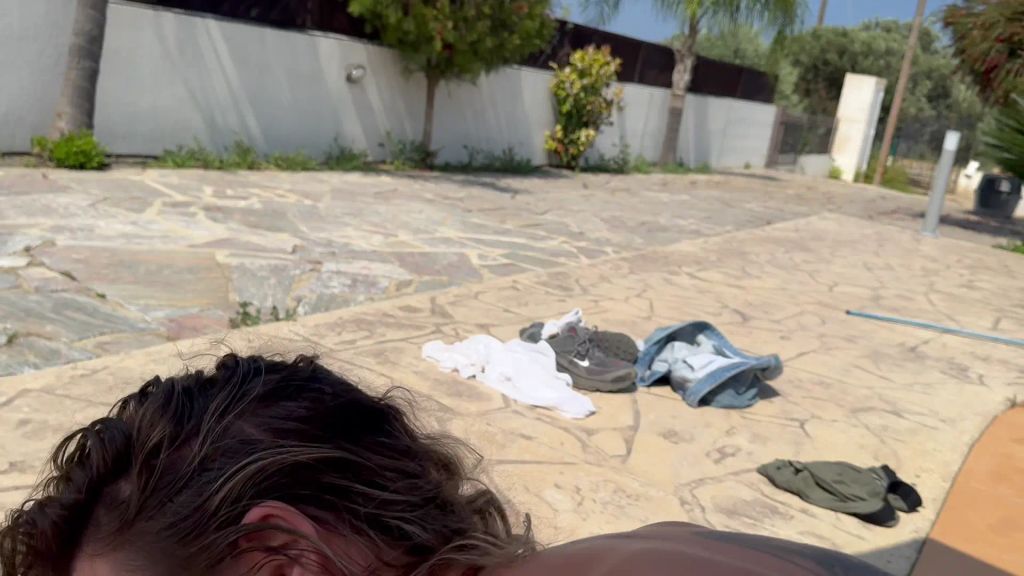 sexy foto nr. 5 von Outdoor User Fick am Pool!