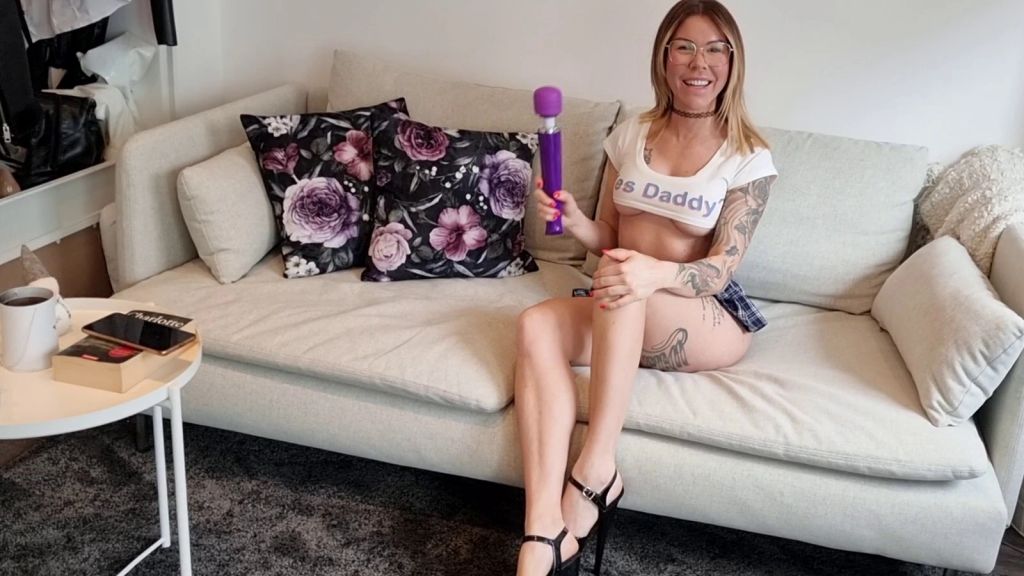 USER trifft LARA und besorgt es ihr mit Massagestab
