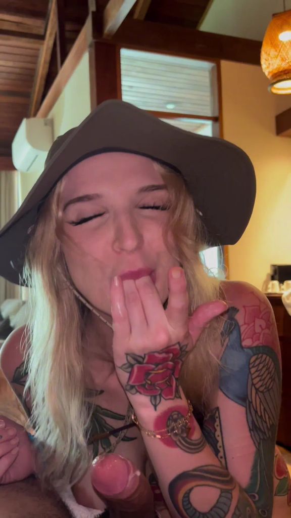 sexy foto nr. 8 von POV Amazonas Girl blowjob + titfuck