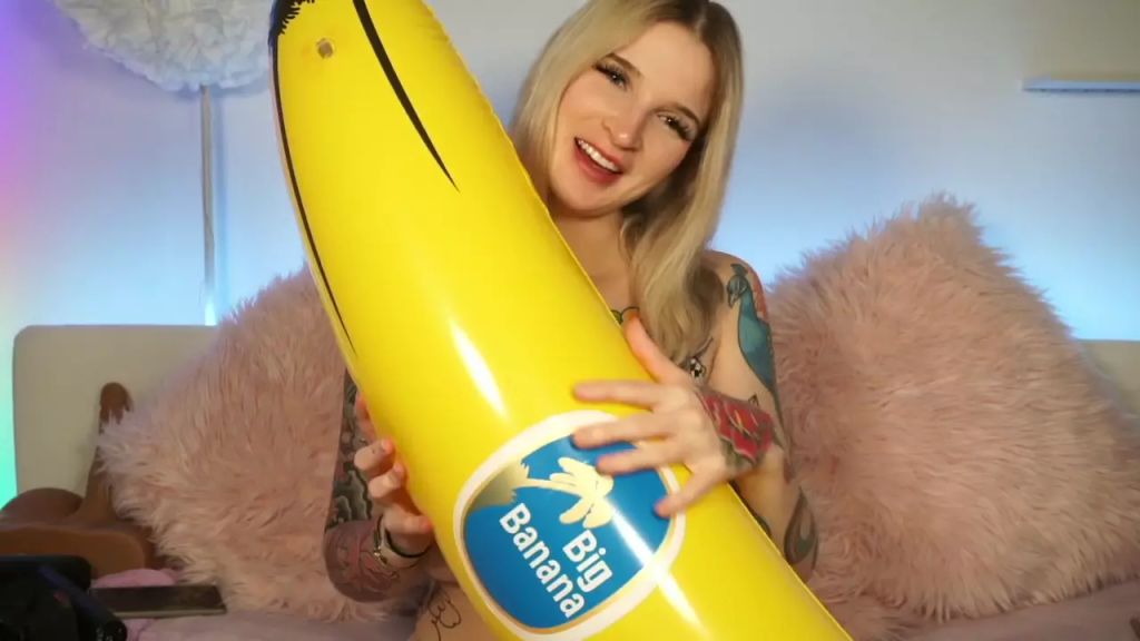 sexy foto nr. 5 von AUFBLASBARE Banane abgeritten bis zum Orgasmus