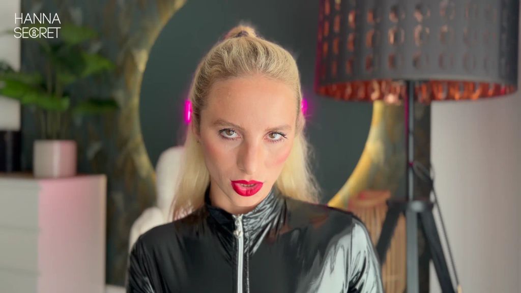 sexy foto nr. 3 von CEI ! FREUE DICH AUF BEFEHLE DEINER LACKHERRIN!
