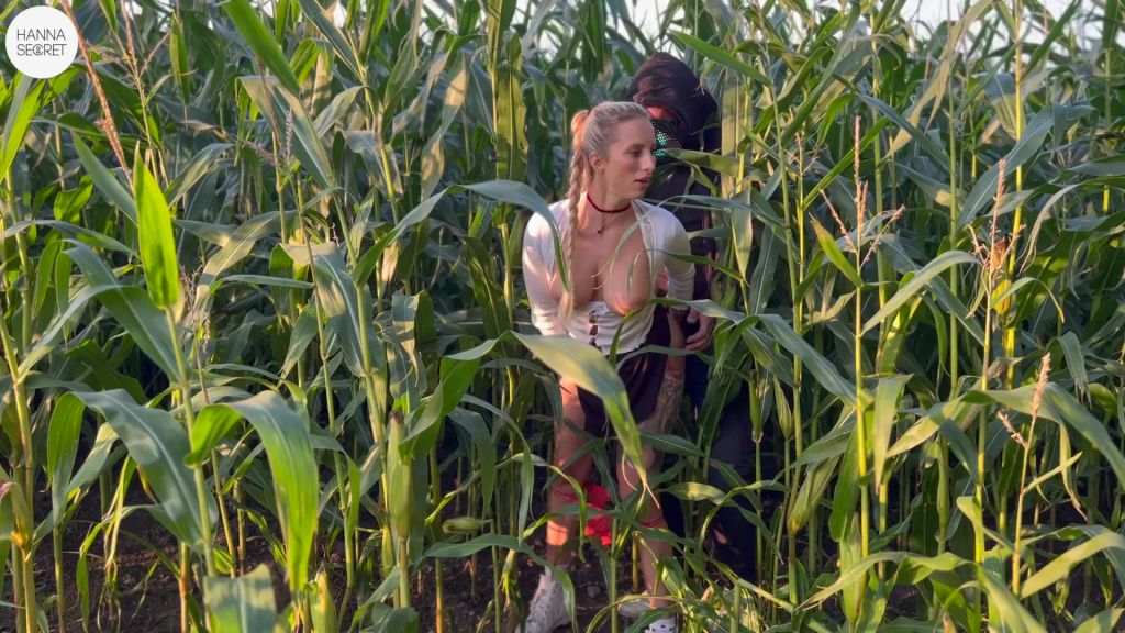 sexy foto nr. 6 von ANONYMES HALLOWEENDATE IM MAISFELD !