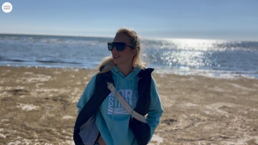 sexy foto nr. 1 von UNANSTÄNDIGE INSELABENTEUER - NATURSEKT + PUBLIC ORGASMUS