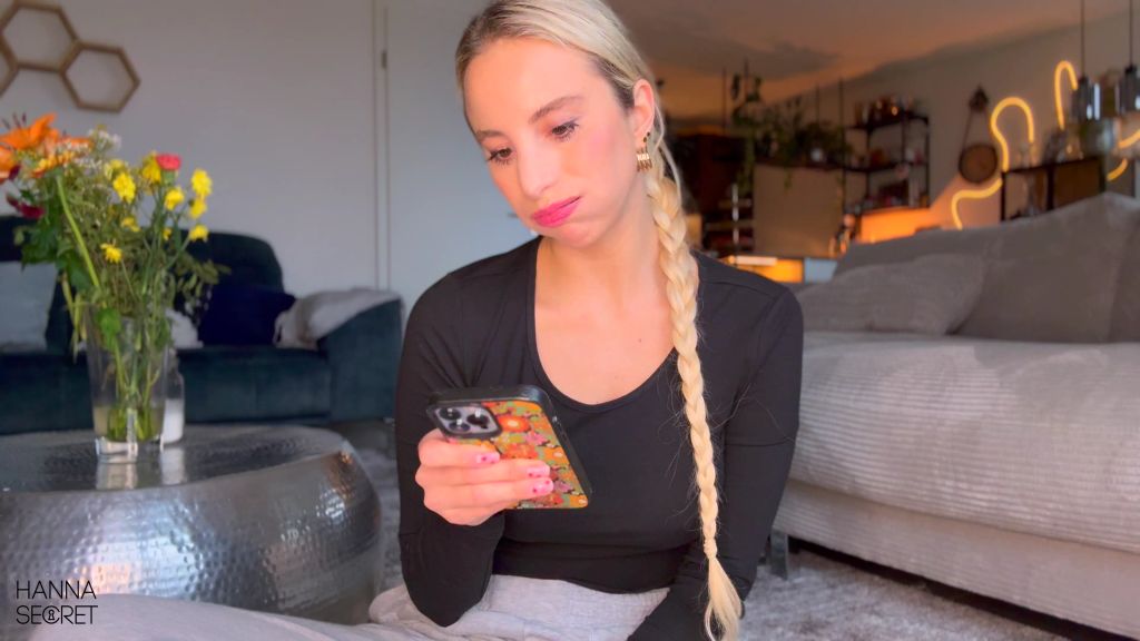 sexy foto nr. 1 von CRUSH BRINGT MEINE MUSCHI UND MEIN ARSCHLOCH ZUM SCHMATZEN!