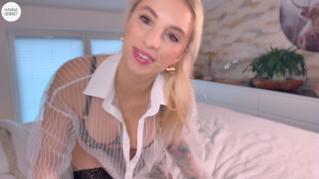 sexy foto nr. 2 von ROLEPLAY ! DEINE CHEFFIN NIMMT DICH RICHTIG RAN FAULPELZ!