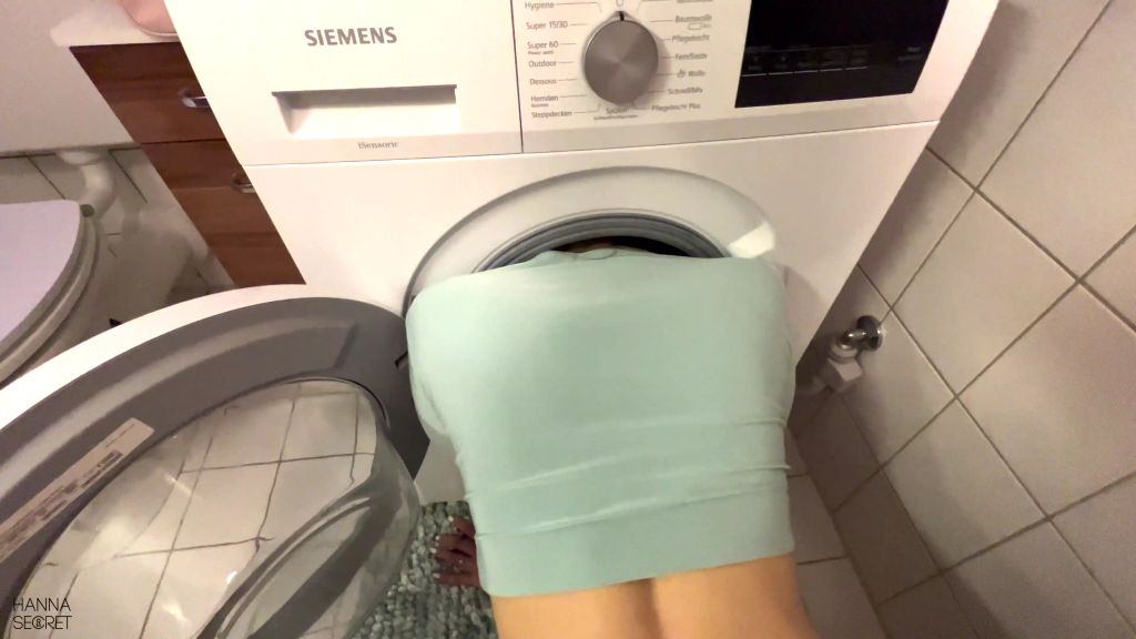 sexy foto nr. 1 von OMG! ICH STECKE FEST! SEIN SCHWANZ IN MEINEM ARSCH AUCH!
