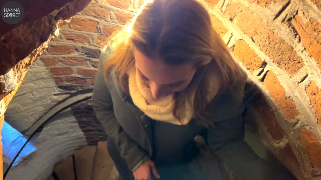 sexy foto nr. 4 von DREISTE WETTE - SPITZ AUF DEM HISTORISCHEN TURM