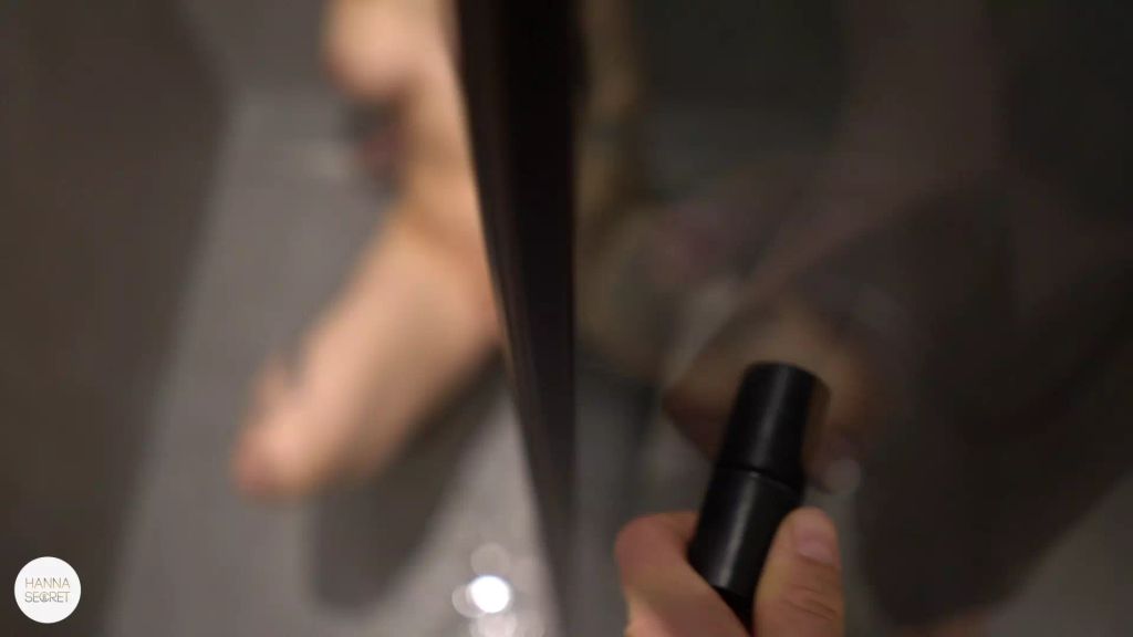 sexy foto nr. 6 von GEILE DUSCHPARTY - EIN SCHWANZ IST NICHT GENUG!