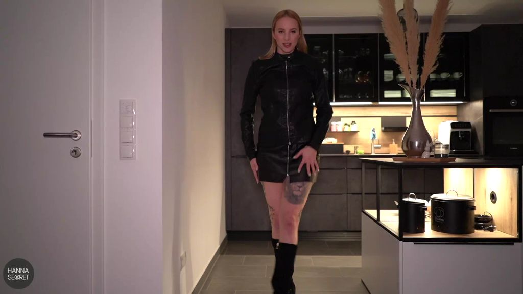 sexy foto nr. 1 von KOMM BABY SPRITZ FÜR MICH - ICH STRIP FÜR DICH !