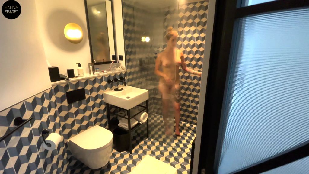 sexy foto nr. 1 von SPANNER ! VOM ZIMMERSERVICE ZERFICKT !