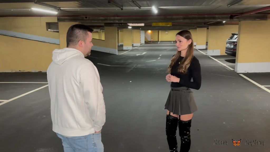 sexy foto nr. 1 von Mitten im öffentlichen Parkhaus AO in den ARSCH gefickt!