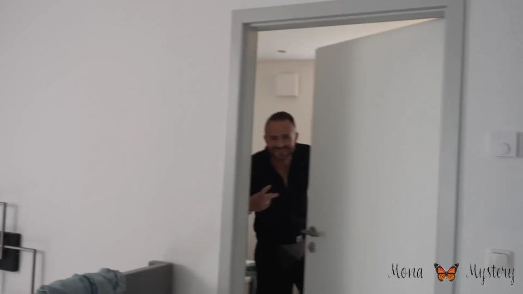 sexy foto nr. 1 von Mein erster Gruppensex!Pervers hinter den Kulissen!