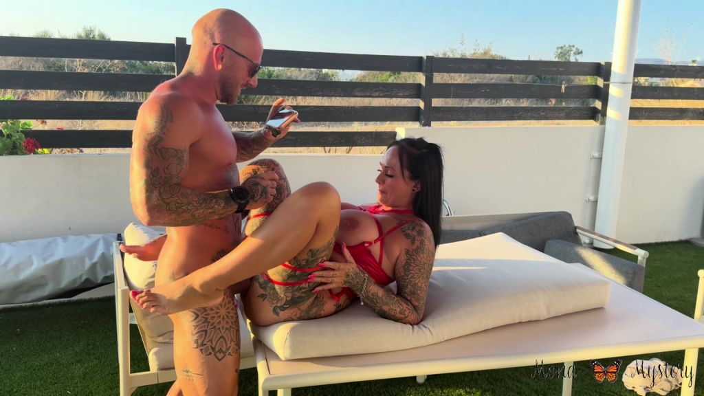 Vorschaubild 2 zum Video „Mein Vibrator bringt mich zum spritzen!“