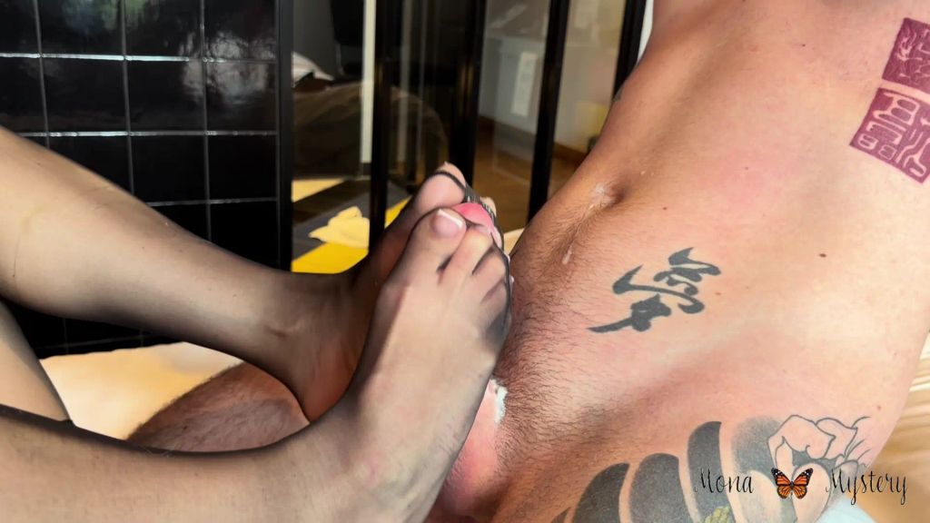 Vorschaubild 4 zum Video „Cumshot-Zusammenstellung + Rimjobs!“