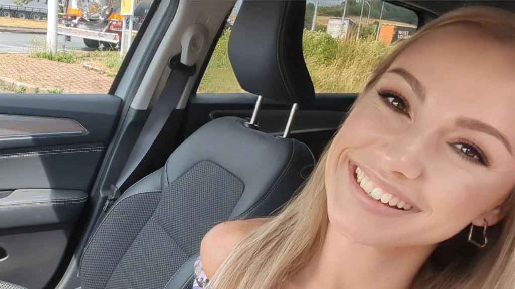 sexy foto nr. 9 von Einmal ficken aber hart ..Ähm Einmal Chicken mit Salat :)