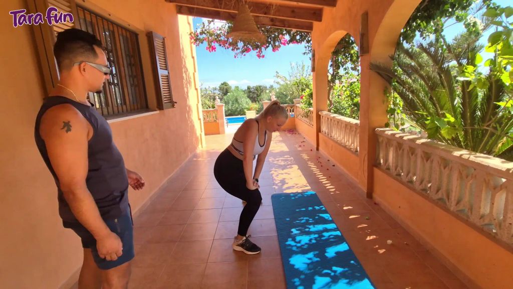 sexy foto nr. 4 von Beim FICKNESStrainer die Hose geplatzt - der Typ STOPFT mir