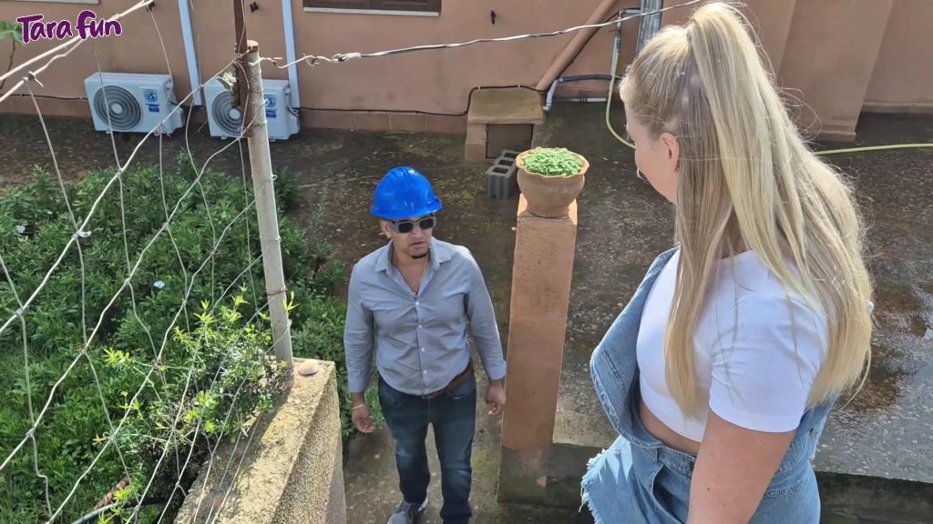 sexy foto nr. 4 von Bauleiter völlig ESKALIERT - Aus Rache in den Helm GEPISST