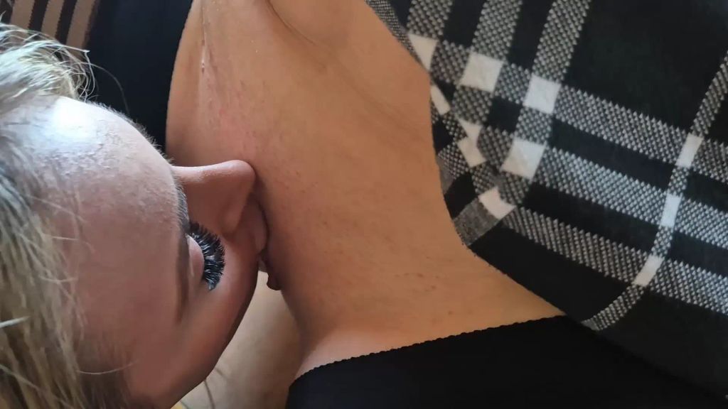 sexy foto nr. 7 von SPANNER aus dem Supermarkt mal so RICHTIG ABGEMOLKEN