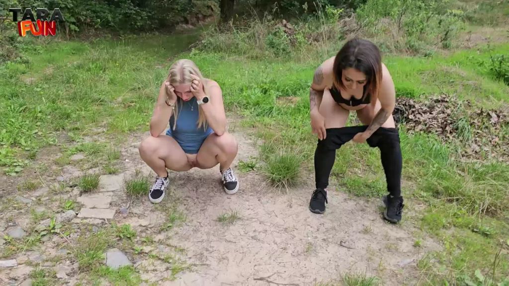 sexy foto nr. 3 von Es ging NICHT mehr - PISSEN im Doppelpack