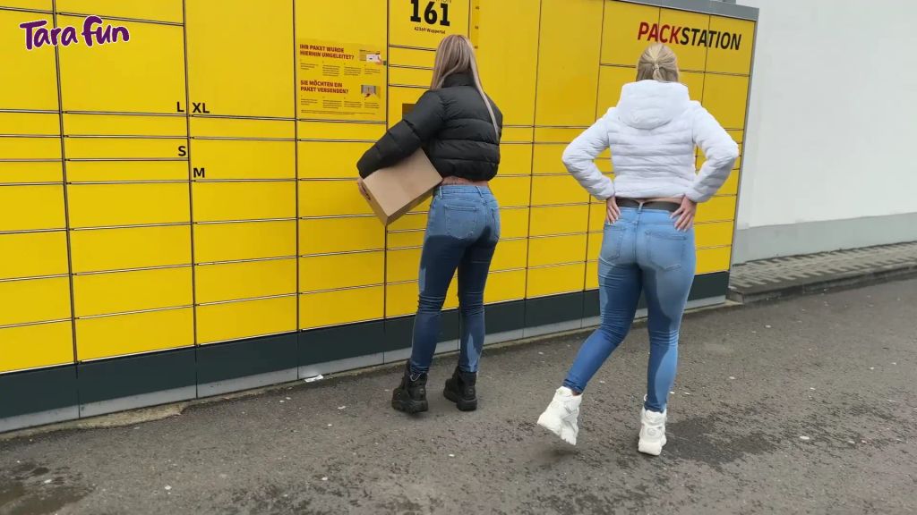 sexy foto nr. 7 von JEANSPISS Fetisch - Vor Packstation EINGEPISST